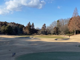 ショートホールやバンカーの難易度は